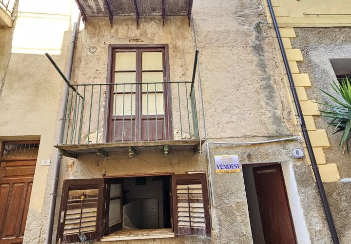 Landsbyhus i Collesano, Palermo, Collesano - € 24.000 | Ref: 10605 - foto 1